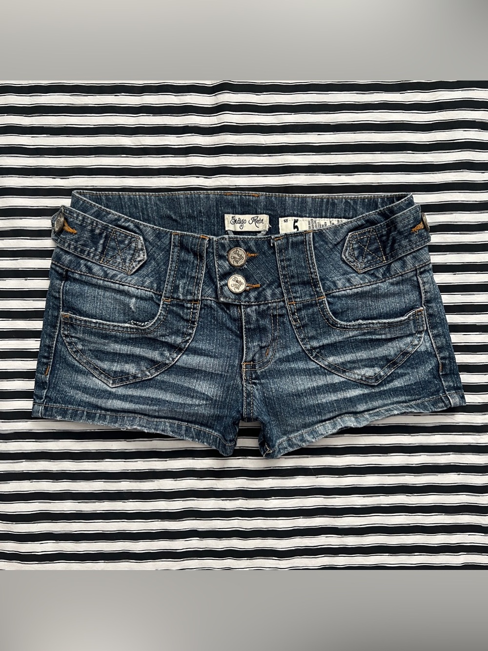 Y2K low rise denim shorts with pocket details